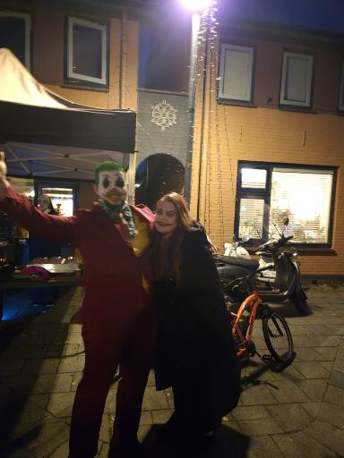 Foto 7 van 20 bij het verslag van Halloween Vinkenplein